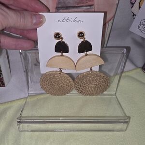 ettika Beige and Gold Woven Drop Earrings